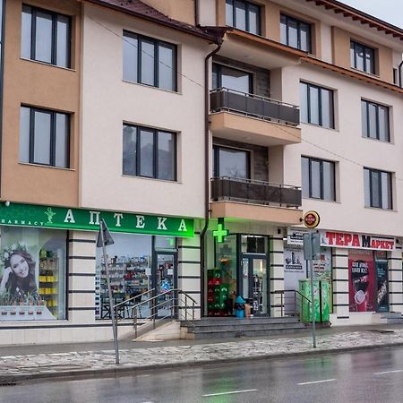 Апартамент За Гости Дрийм 벨린그래드 외부 사진